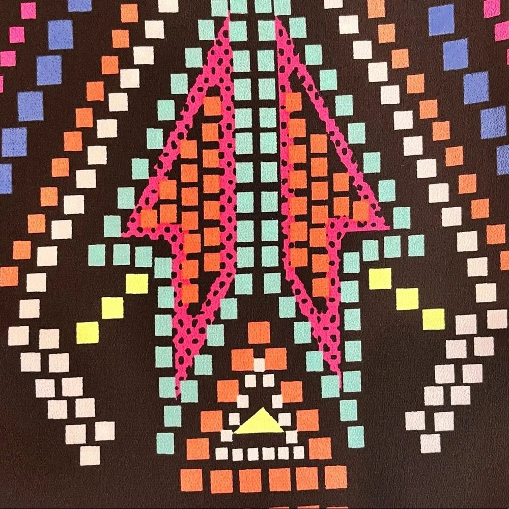 Xhilaration Geometric Aztec Cropped Tank - Picture 5 of 6